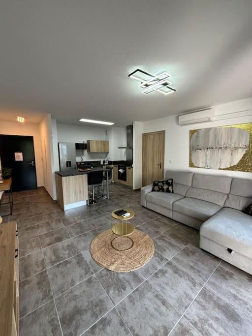 Jolie Appartement En Residence Bastia  Eksteriør bilde
