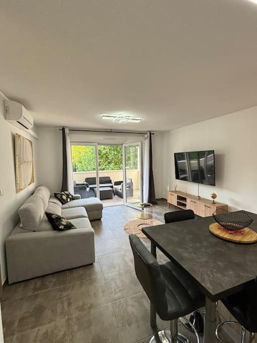 Jolie Appartement En Residence Bastia  Eksteriør bilde